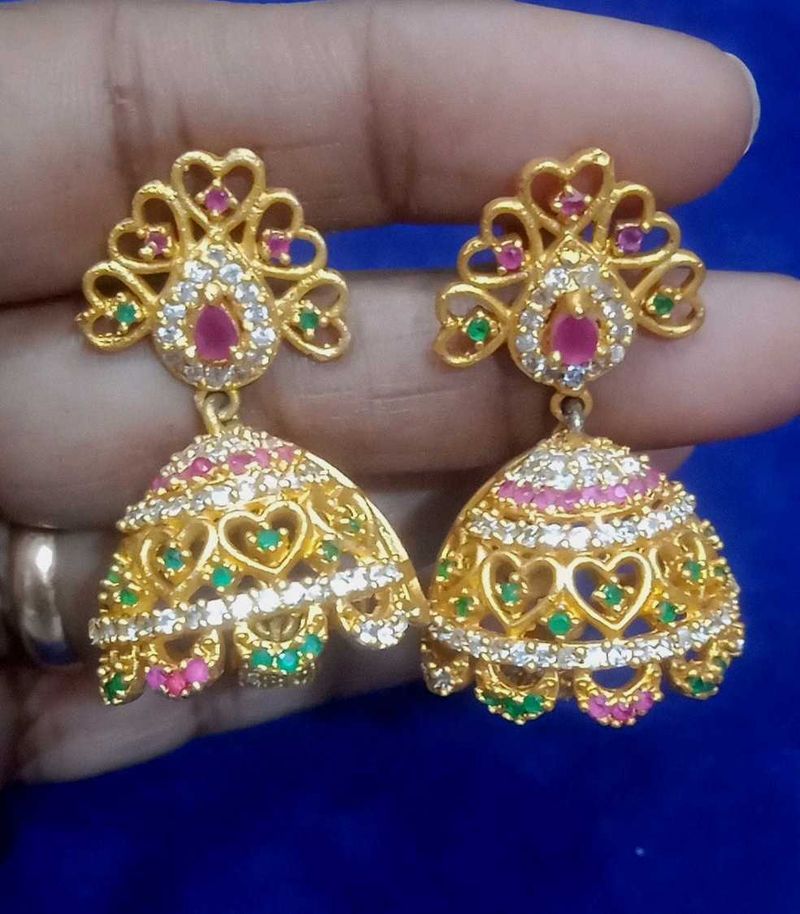 🆕️ Golden Matt Finish Stone Studded Jhumkis 😍
