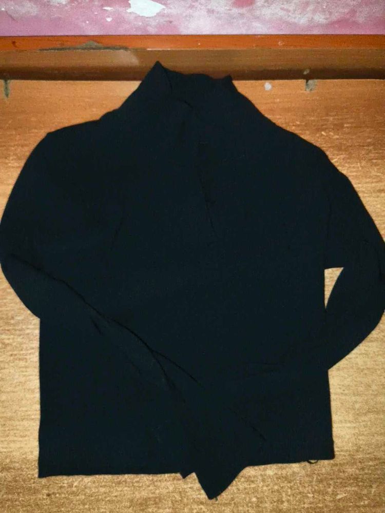 Black Long Sleeve Top