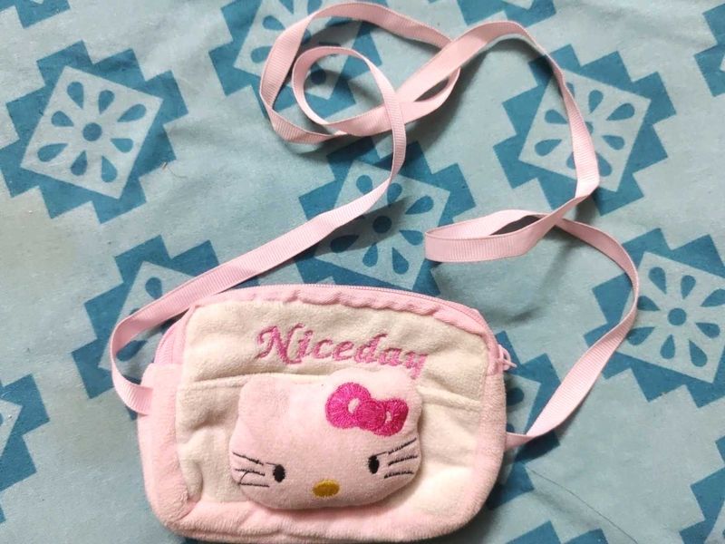 Hello Kitty Crossbody Bag