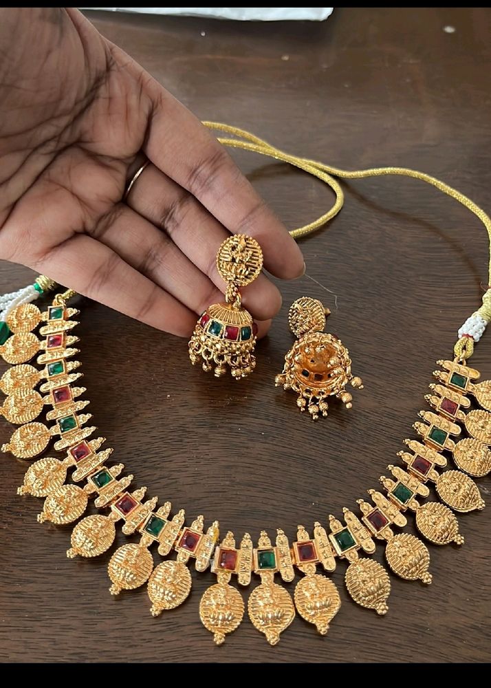 Gold Jewellery Set