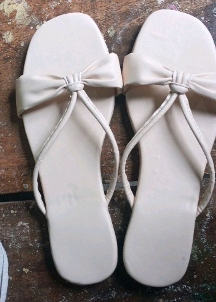 Women Flats