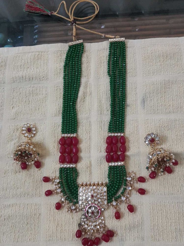 Green &amp; Red Kundan Jewelry Set