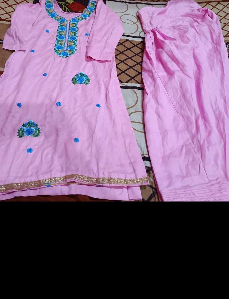 Pink Unused Embroidered Kurta Set