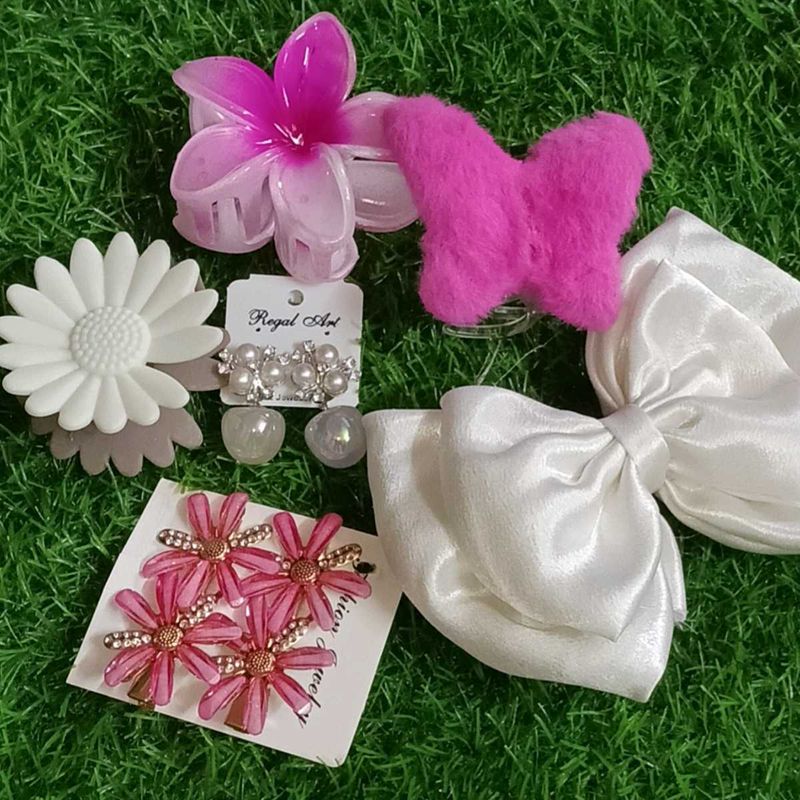 Beautiful Hair Accessories Hamper
