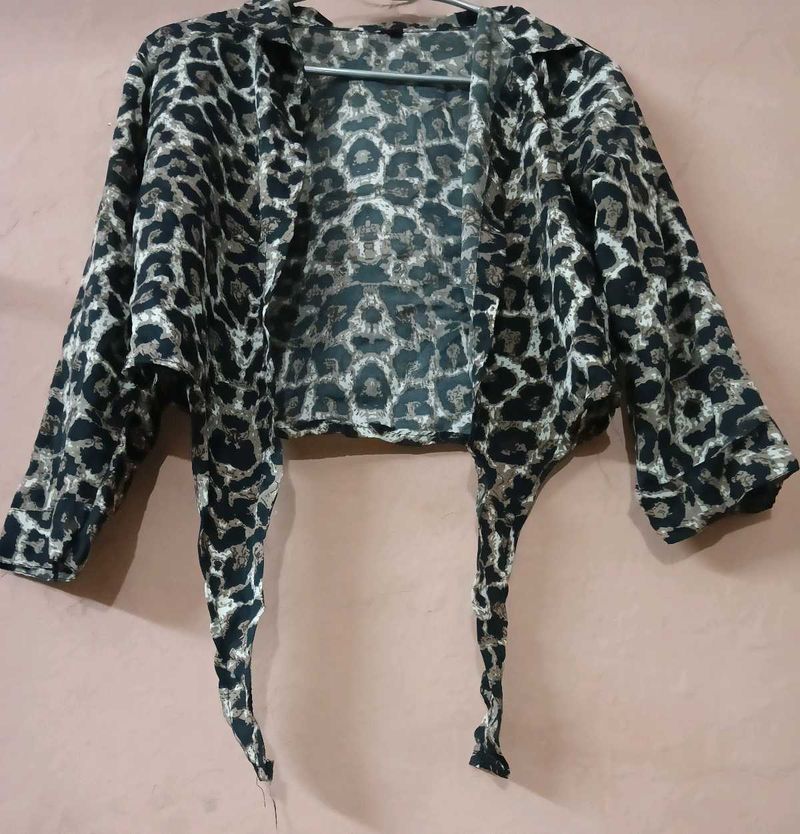 Leopard Print Crop shirt