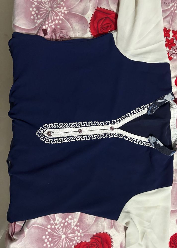 Elegant Navy &amp; White Kurti