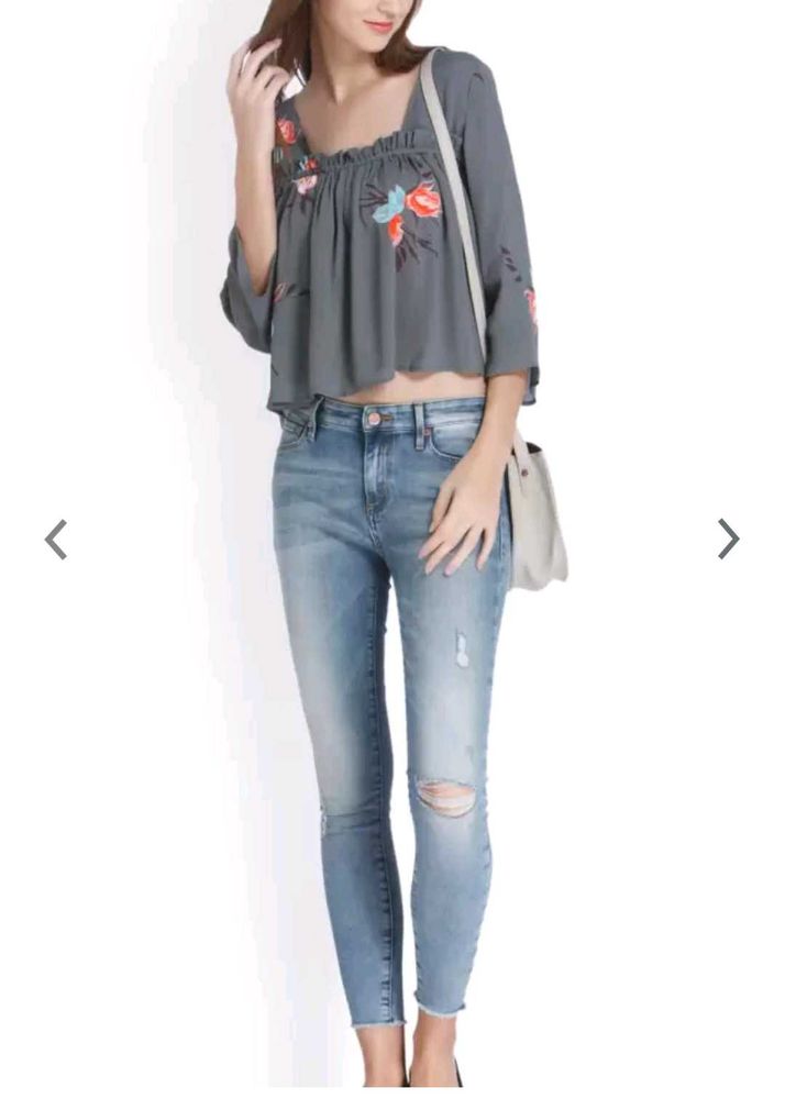 Grey printed woven regular top, has a square neck,