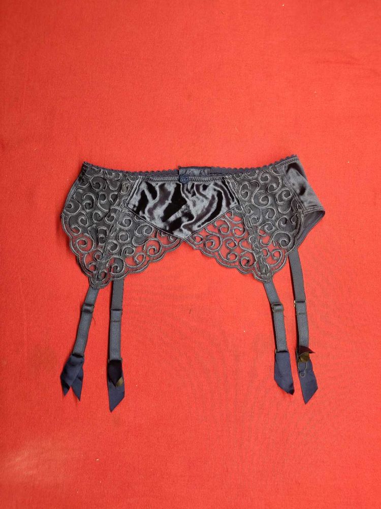 Garter Balt Size 30