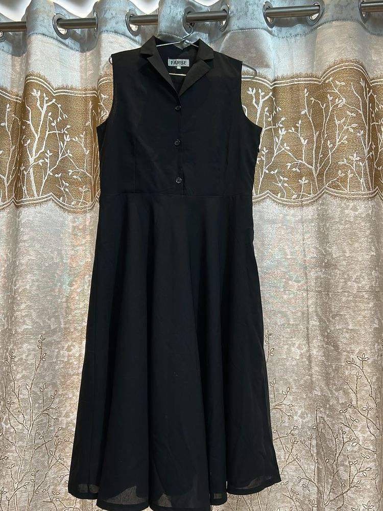 Black Sleeveless Dress
