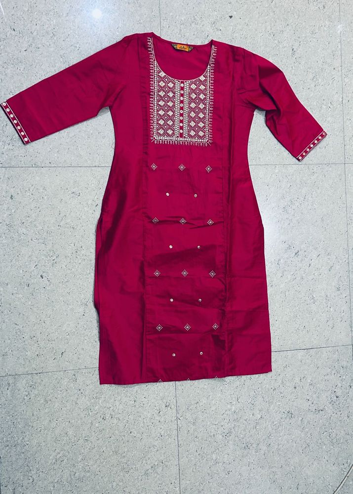 Elegant Pink Embroidered Kurta