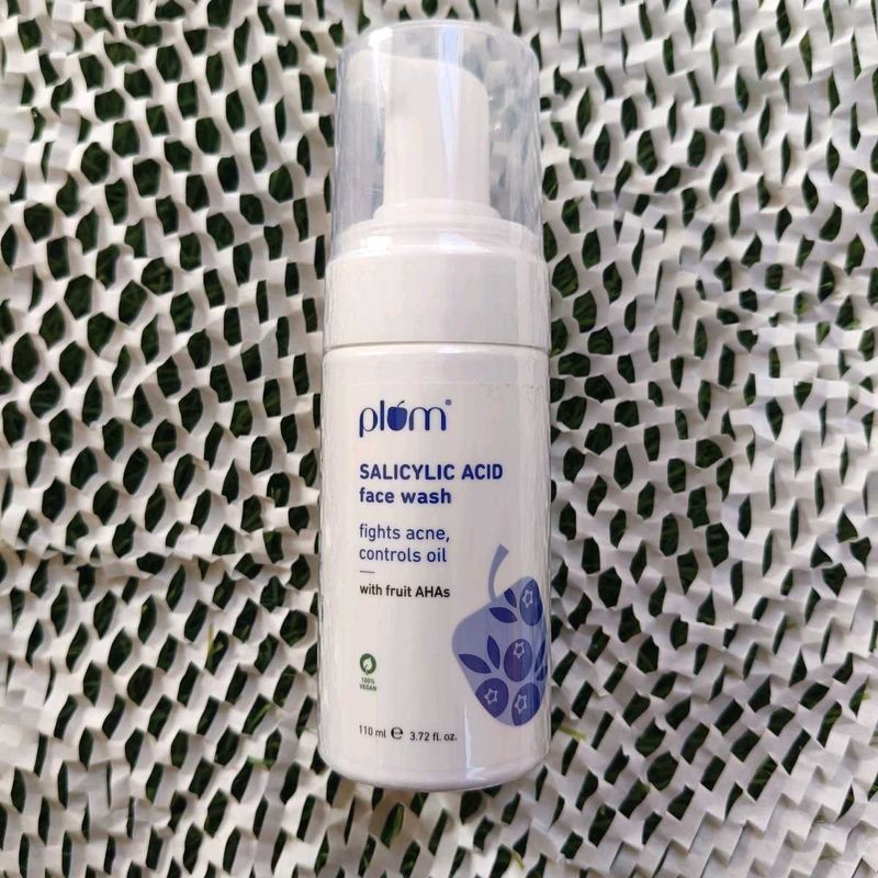 Plum Salicylic Acid Face Wash
