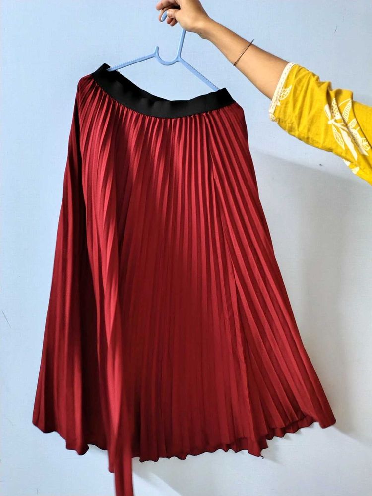 Burgundy Pleated Skirt❤
