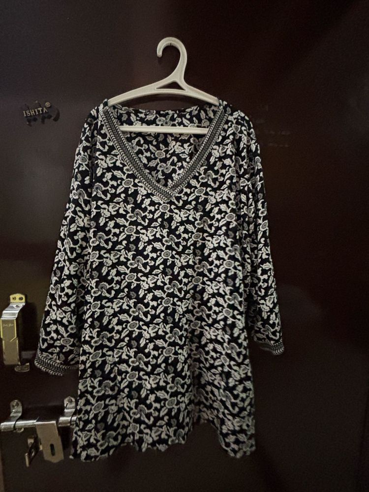 V Neck Black Short Kurti