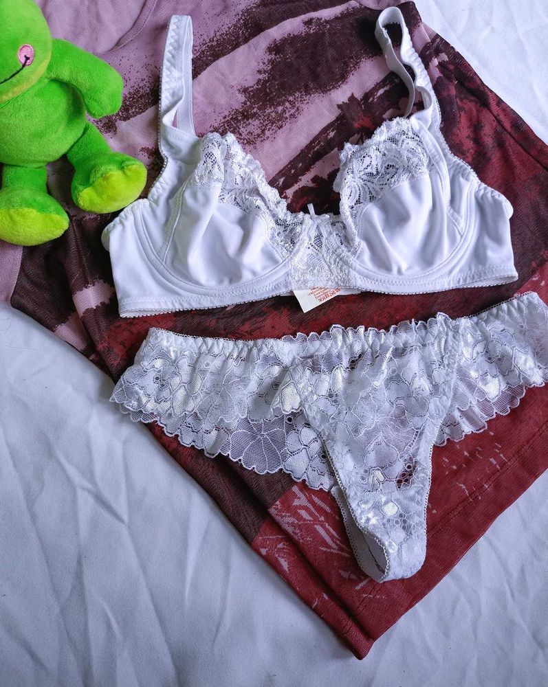 White Lace Bra &amp; Panty Set