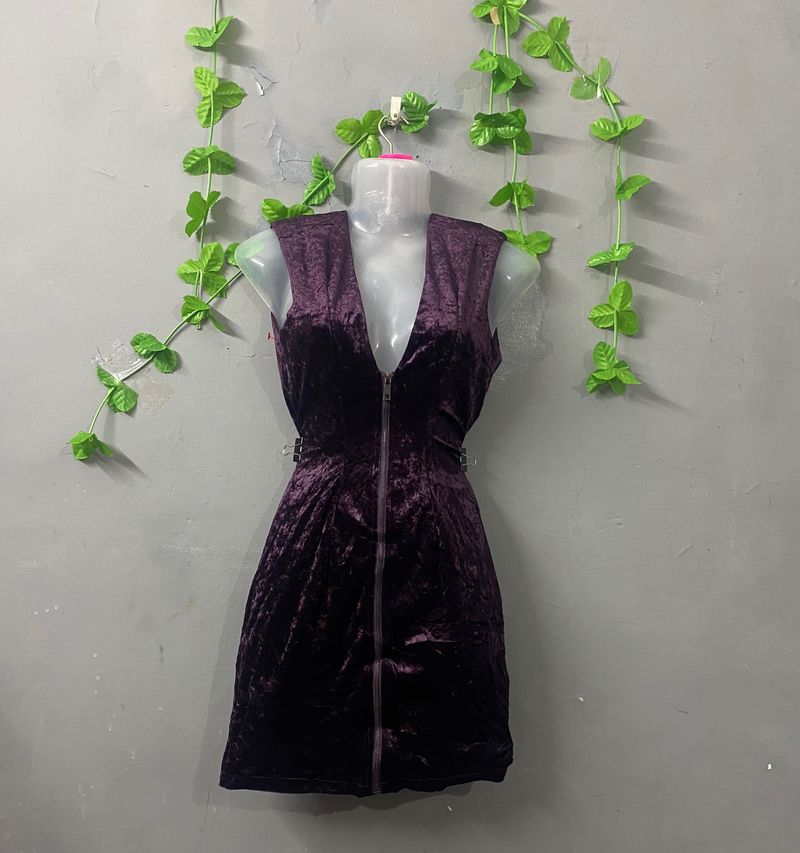Forever 21 Velvet Purple Hot Short Midi Dress