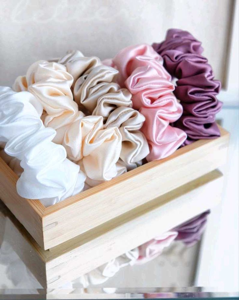 Silk Scrunchie Set🤍