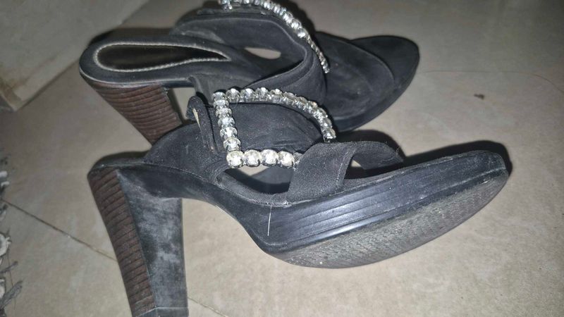 Carwalk Black Heels with Rhinestones