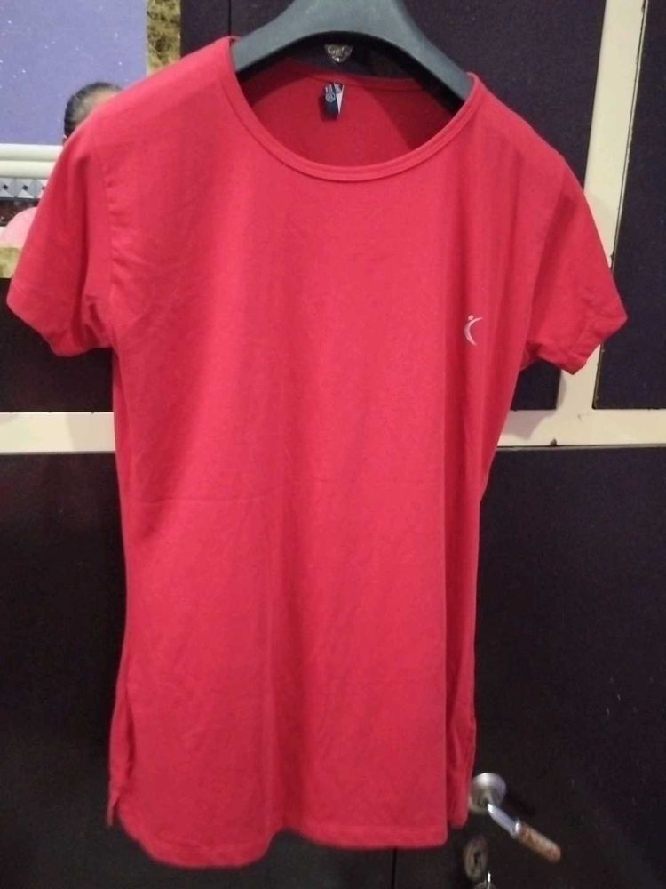 Red Basic Tee