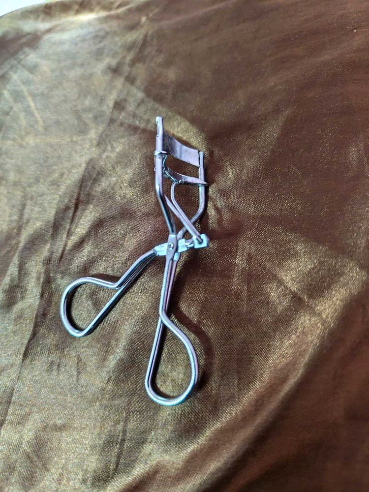 Eyelash Curler