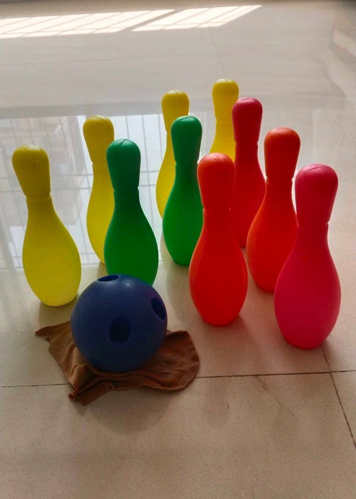 Ten Pin Ball Set