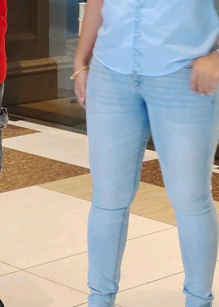 Light Wash Skinny Jeans