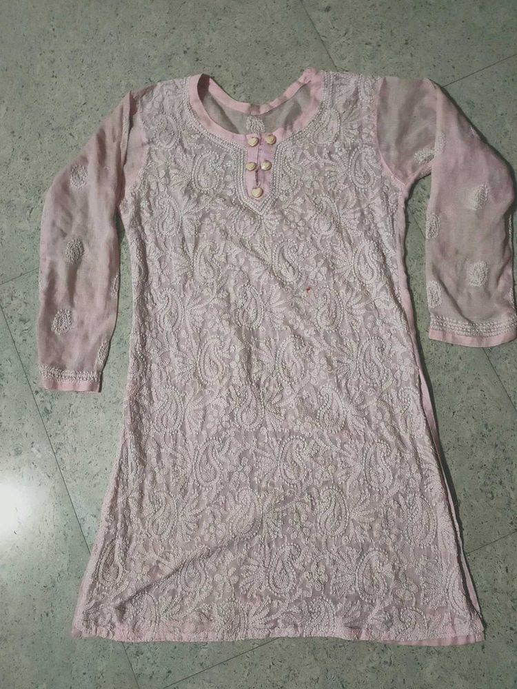 Pink Embroidered Lakhnavi Kurta