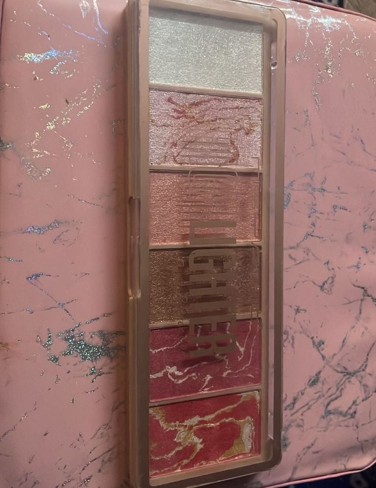 Cheer Pro Eyeshadow Palette