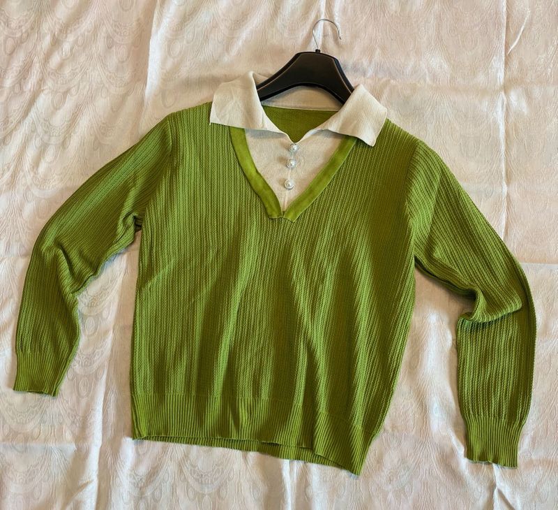 Green Shirt Top&amp; Black N White Pullover💗