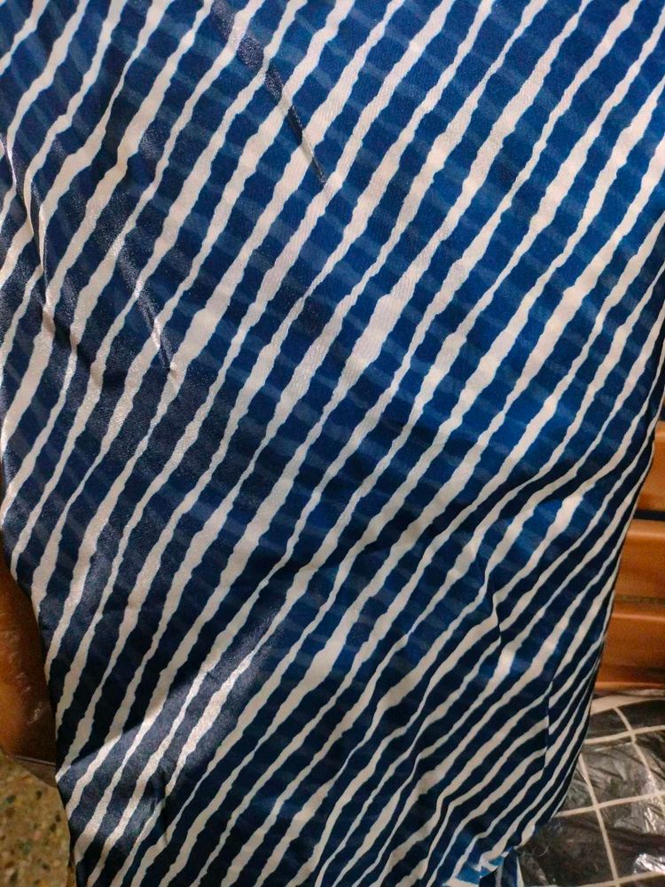 Blue &amp; White Leheriya Print 5 Mts Organza Fabric