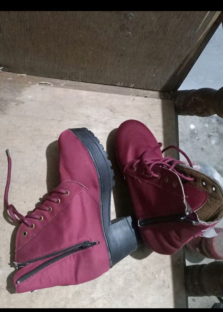 Maroon Sturdy Boots With Laces | 5-5.5 UK