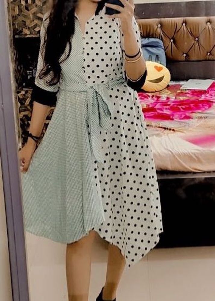Retro looking dress with polka dots