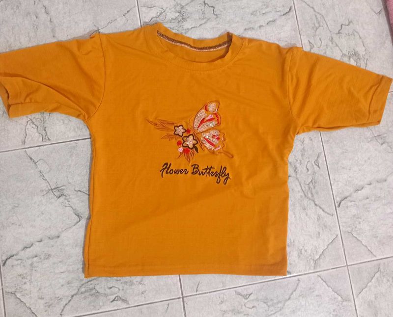 Crop T-shirt