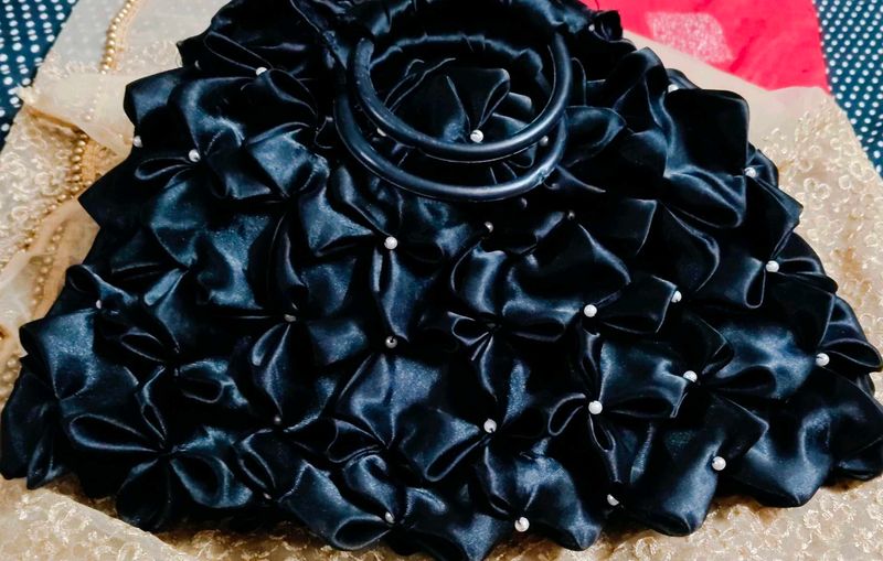 Chic Black pearl Handbag