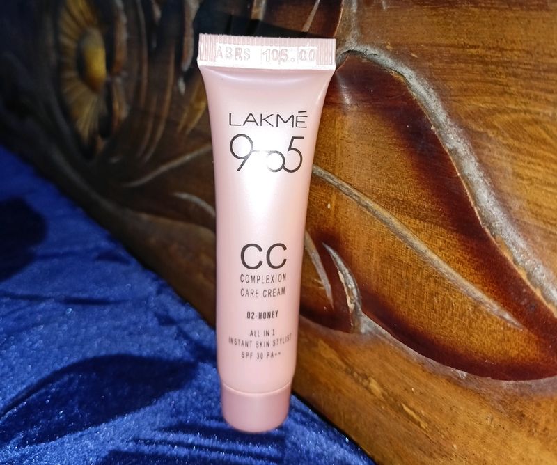Lakme 9to5 CC Cream - Honey