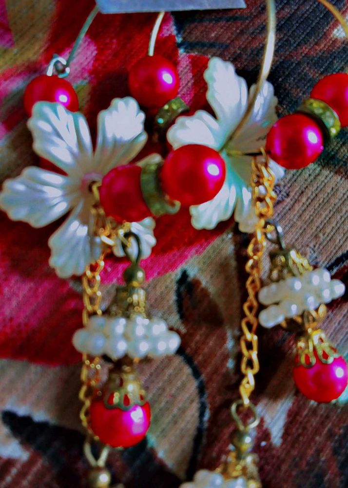 Cute Floral Earrings.