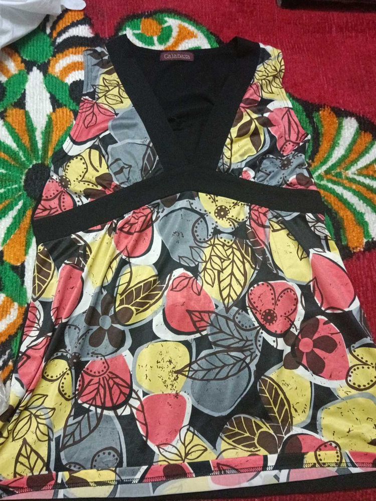 Floral Print Sleeveless Top