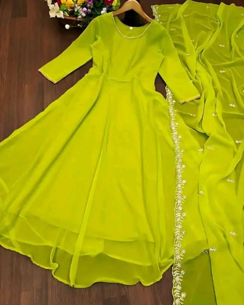 Gown And Duppata Set💚