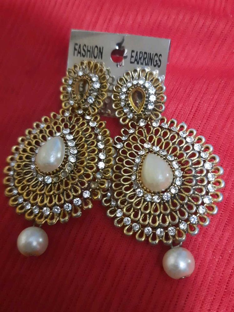 Elegant Pearl Drop Earrings