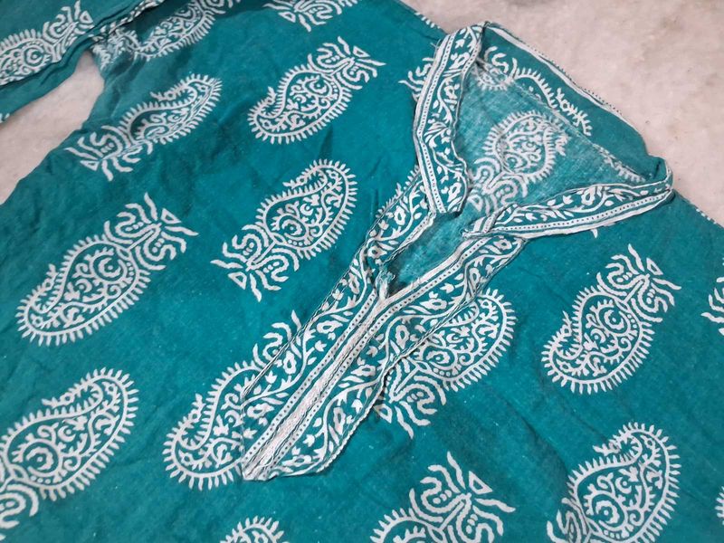 Straight-fit Big Patches Cotton Kurti For Women