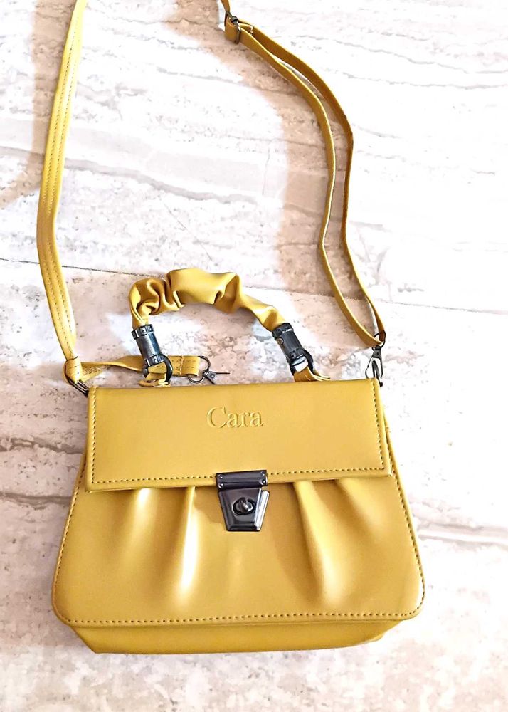 Sling Bag✨️