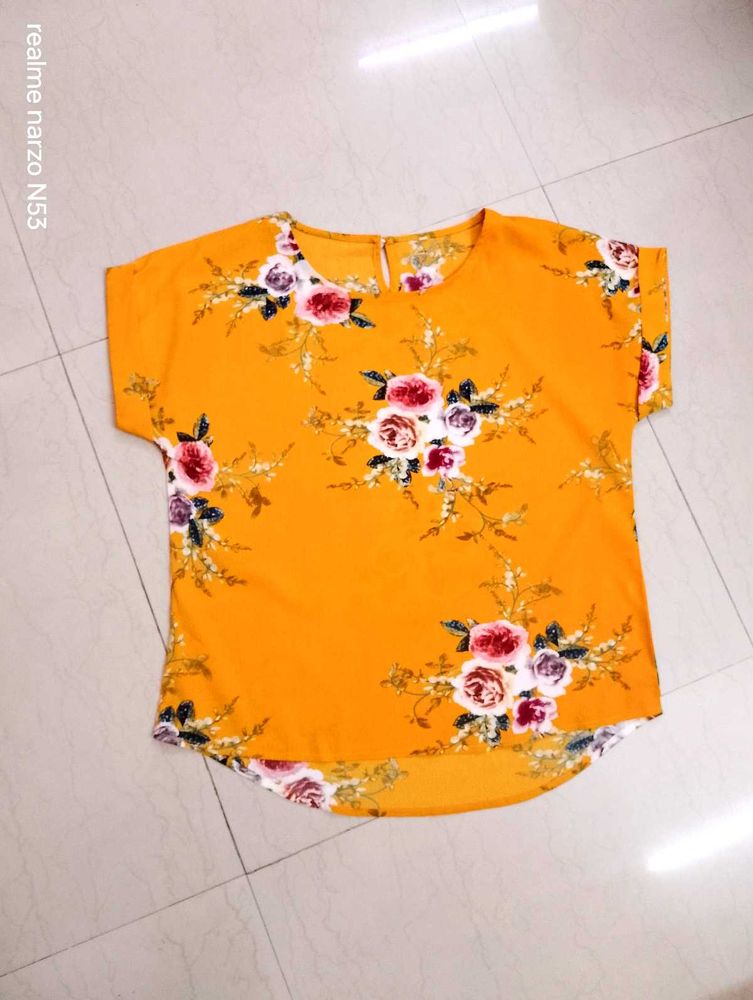 Trendy Yellow T Top/Topper