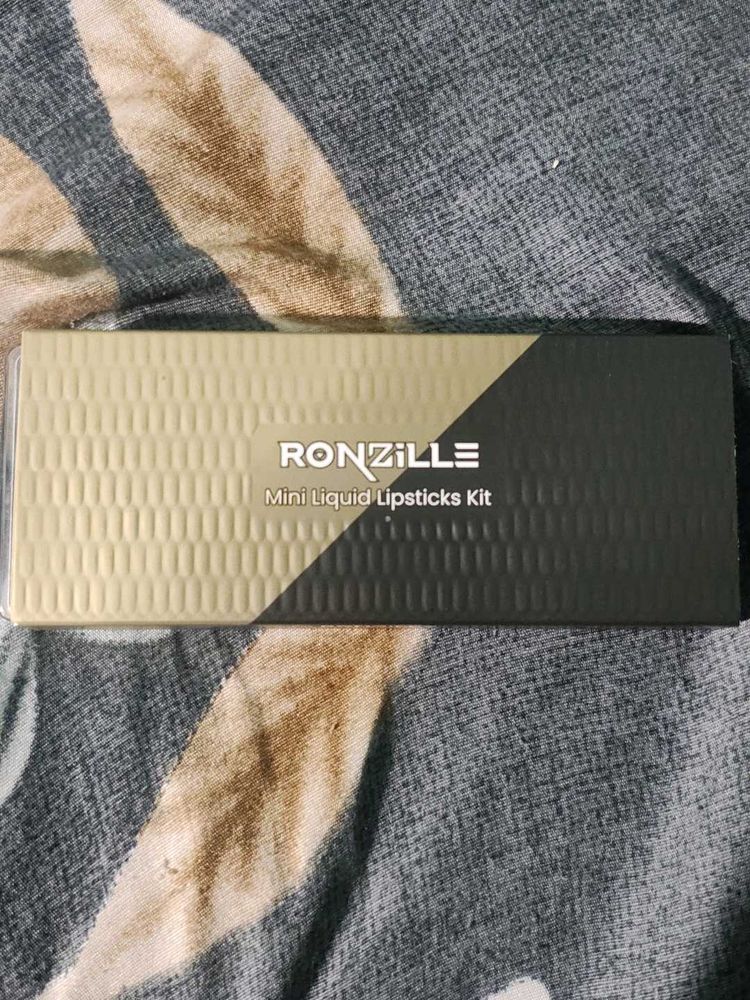 10 Mini Ronzile Lipstick Ekdum New Unused H