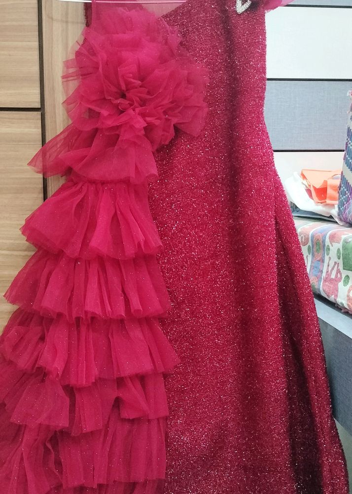 Beautiful Party Gawn For Girls