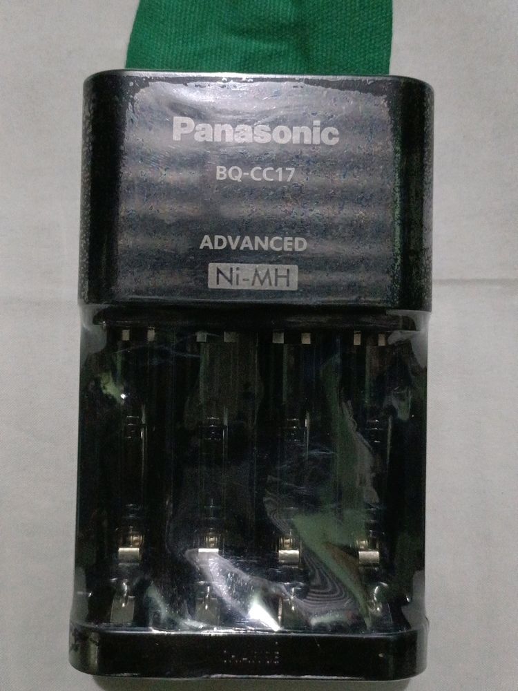 Panasonic BQ-CC17 Cell Battery Charger