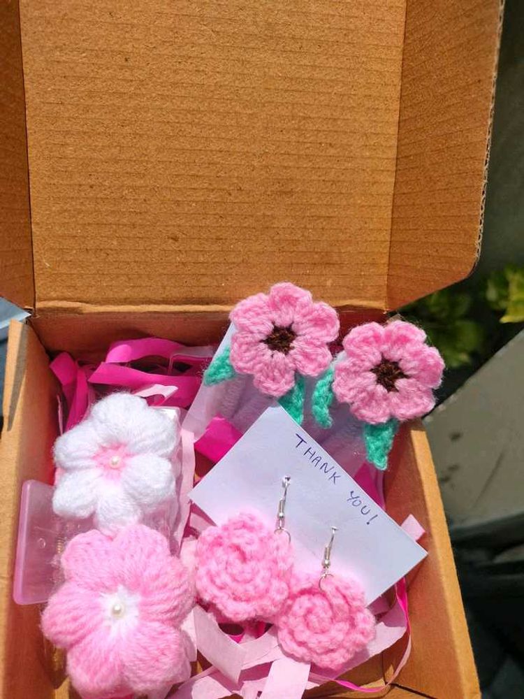 Crochet Hamper