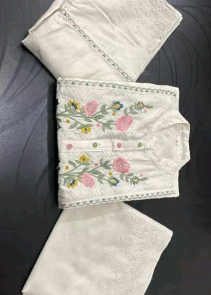 Embroidered White Kurti Set