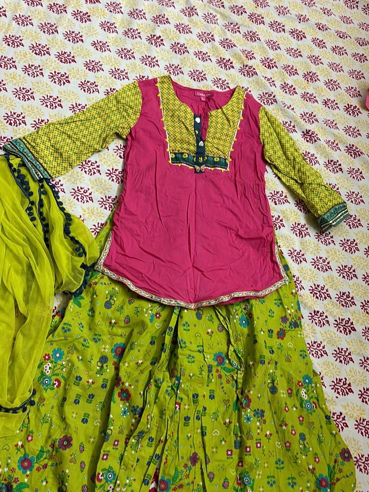 Biba Girls Kurta Set( 3 Piece)