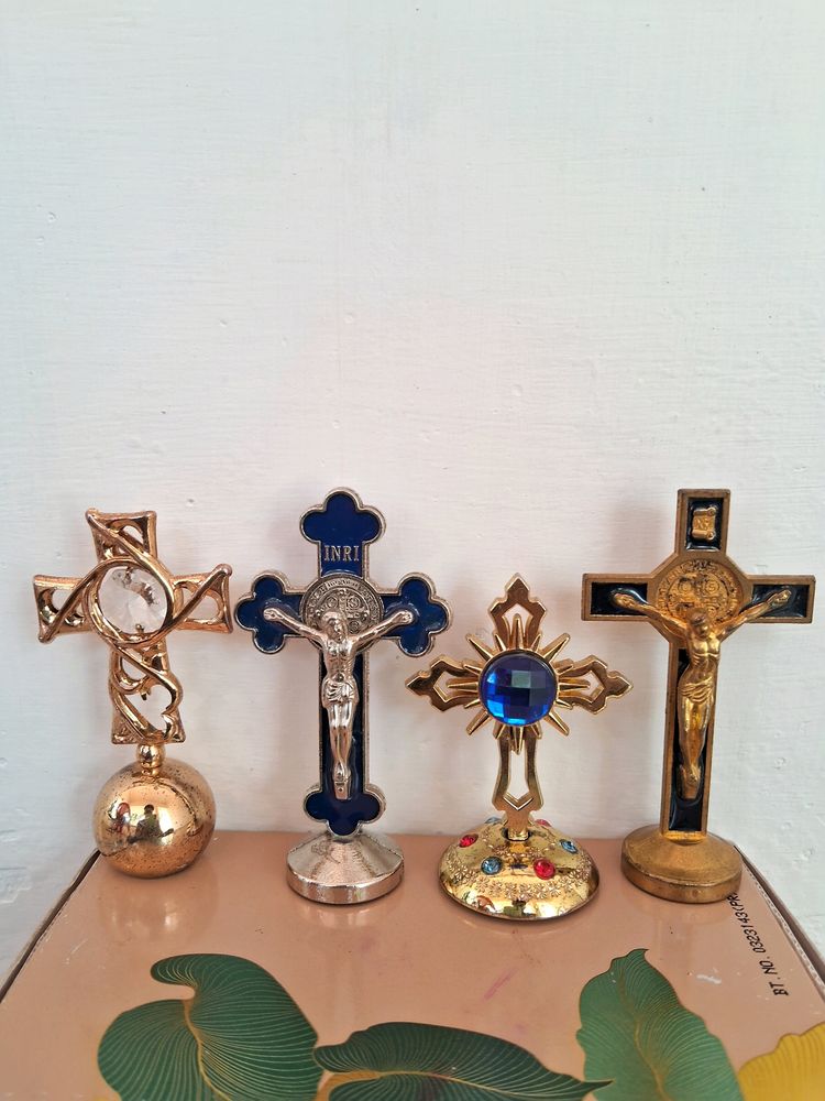 CHRIST ART KINGDOM OF BAHRAIN UNITED ARAB EMIRAT