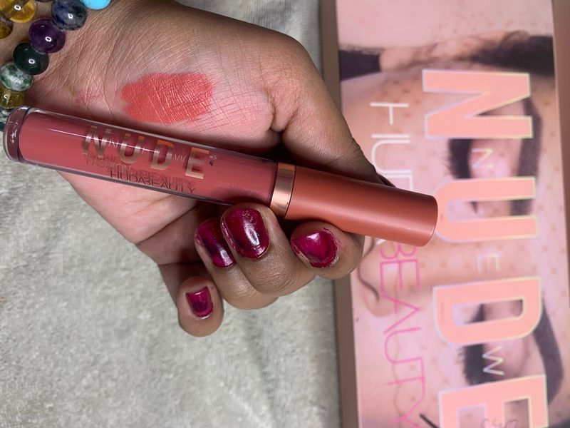 Peach Brown Huda Nude Lipgloss