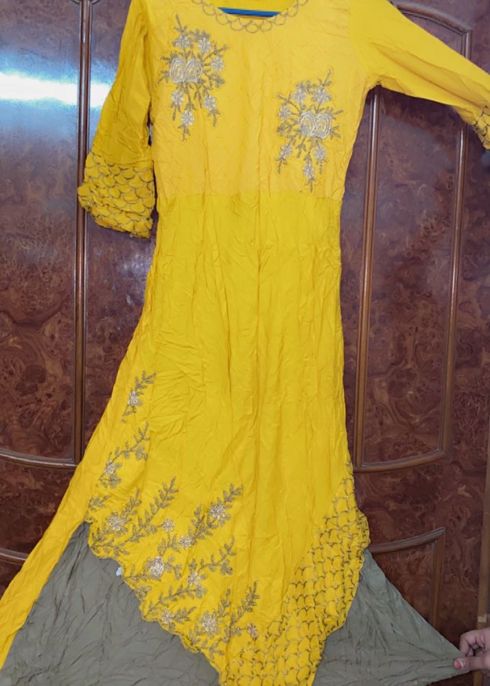 Yellow Gown 💛